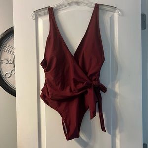 NWT Cupshe burgundy/ rust 1 piece swimsuit size XL